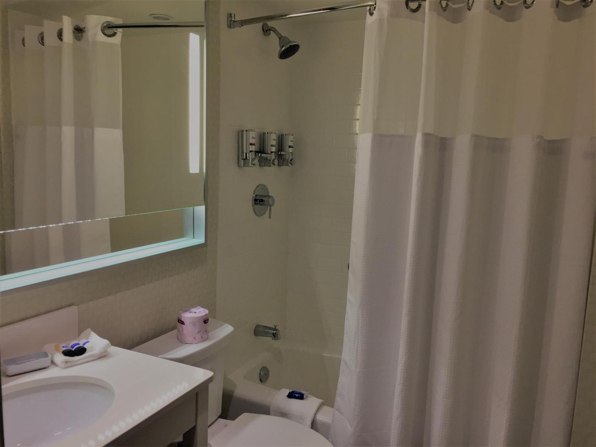 Waterloo Suites Hotel, Trademark Collection By Wyndham Luaran gambar