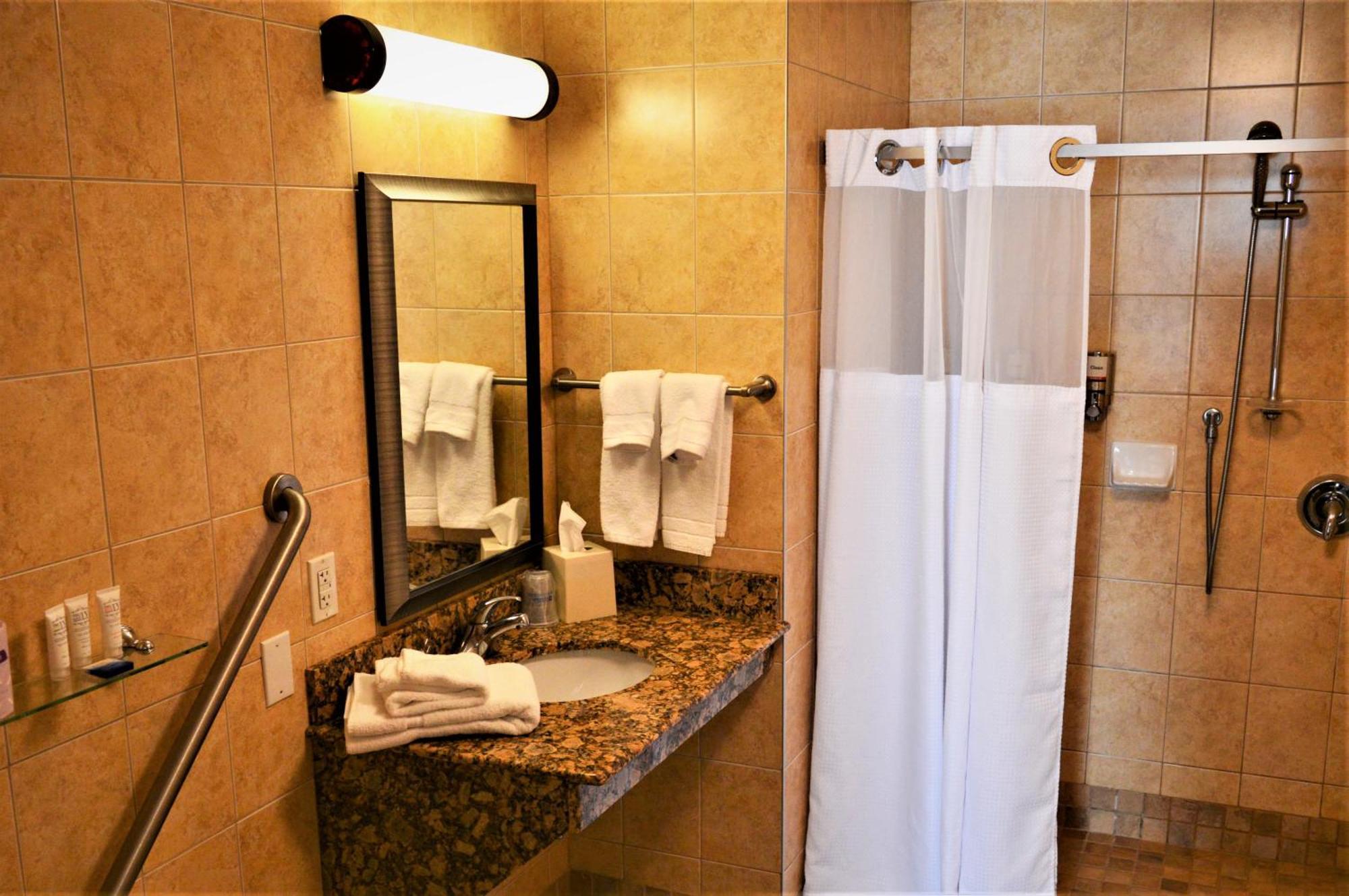 Waterloo Suites Hotel, Trademark Collection By Wyndham Luaran gambar